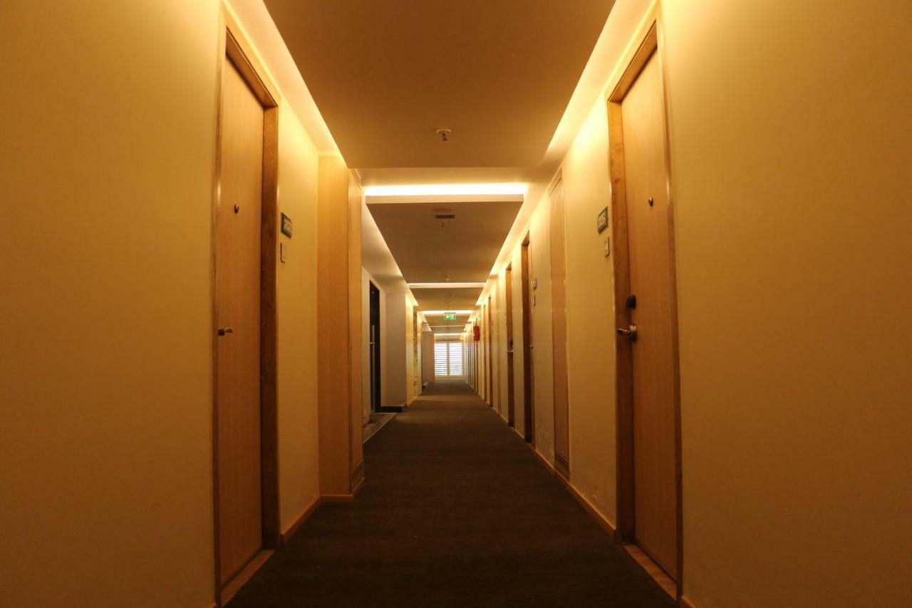 Regenta Central Harsha Vapi Pārdi Εξωτερικό φωτογραφία